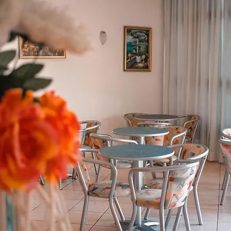 Lalla Hotel 3*